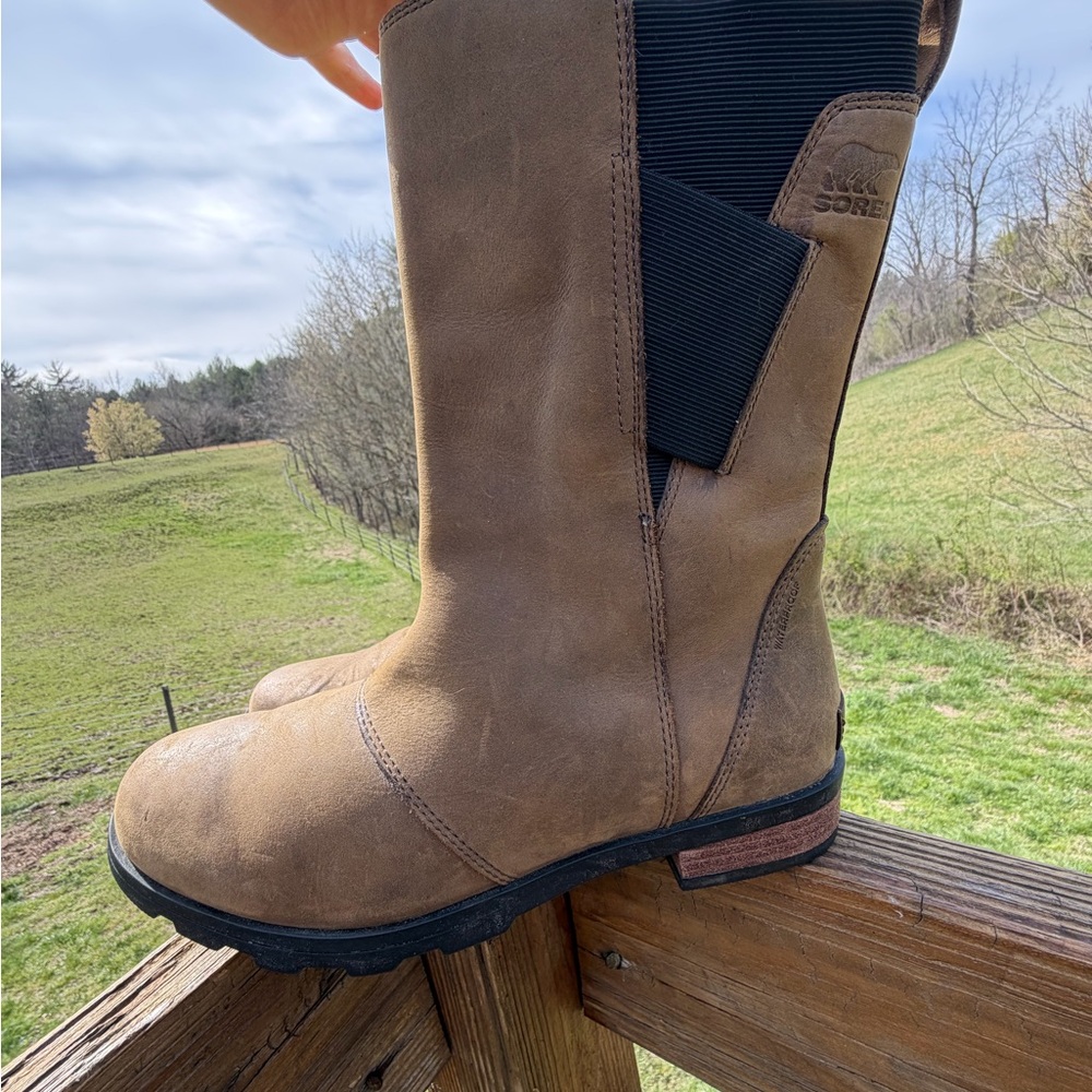 Sorel Brown Emelie Pull-On Leather Boots